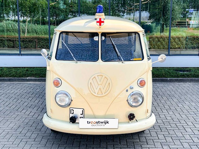 No reserve: volkswagen t1 ambulance transporter 1500-27 1965, be-02-41 - afbeelding 3 van  76