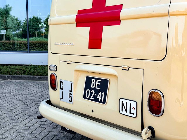 No reserve: volkswagen t1 ambulance transporter 1500-27 1965, be-02-41 - afbeelding 19 van  76
