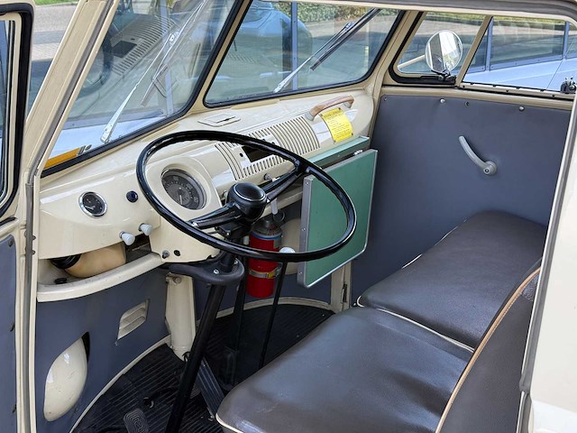No reserve: volkswagen t1 ambulance transporter 1500-27 1965, be-02-41 - afbeelding 25 van  76
