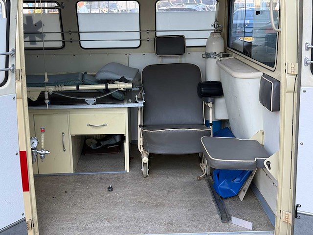 No reserve: volkswagen t1 ambulance transporter 1500-27 1965, be-02-41 - afbeelding 53 van  76