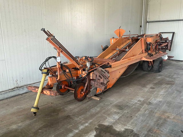 Nobels bloembollen opschepmachine - afbeelding 1 van  22