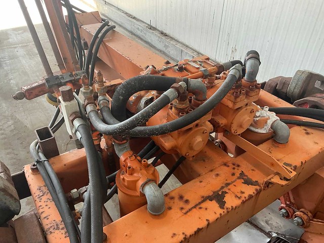 Nobels bloembollen opschepmachine - afbeelding 13 van  22