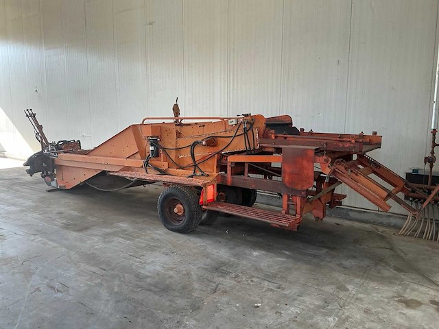 Nobels bloembollen opschepmachine - afbeelding 16 van  22