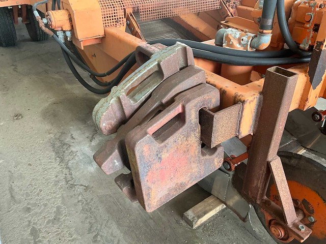 Nobels bloembollen opschepmachine - afbeelding 19 van  22