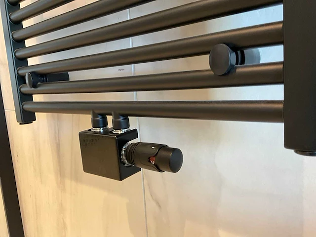 Nobili - designradiator 60 x 150 cm - afbeelding 7 van  10
