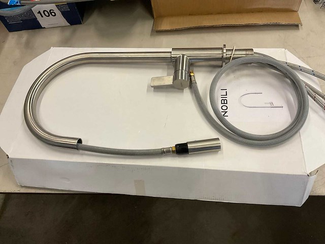 Nobili flag keukenmengkraan met uittrekbare kop - afbeelding 3 van  4