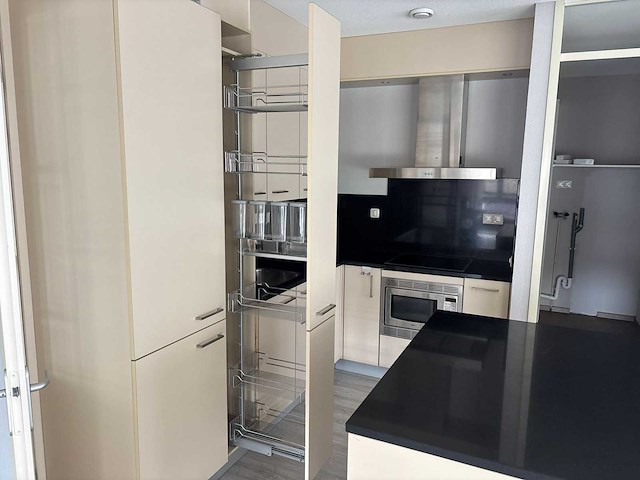 Nobilia - keuken met apparatuur - afbeelding 22 van  24