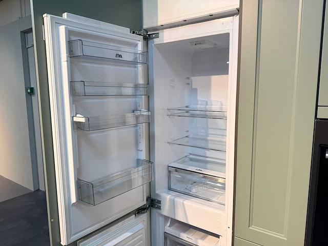 Nobilia - showroomkeuken met apparatuur - afbeelding 29 van  33