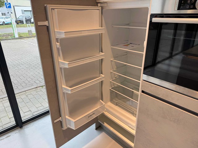 Nobilia - showroomkeuken met apparatuur - afbeelding 15 van  36