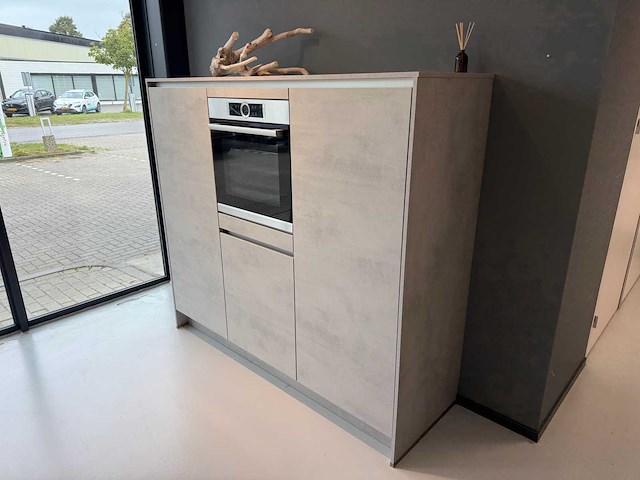 Nobilia - showroomkeuken met apparatuur - afbeelding 33 van  36