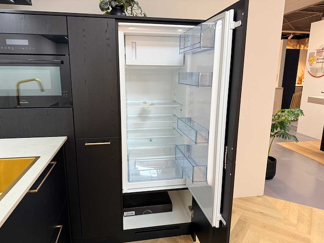 Nobilia - showroomkeuken met apparatuur - afbeelding 18 van  30