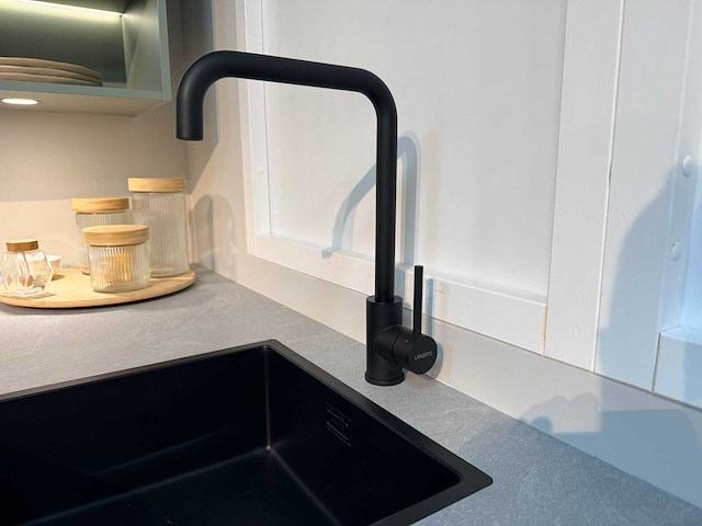 Nobilia - showroomkeuken met apparatuur - afbeelding 13 van  33