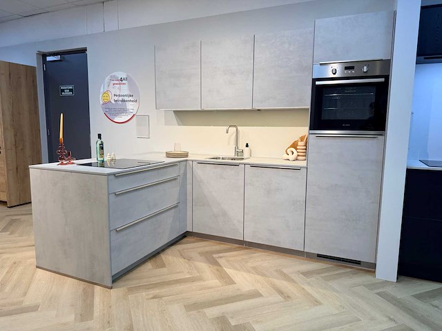 Nobilia - showroomkeuken met apparatuur - afbeelding 1 van  32