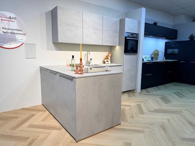 Nobilia - showroomkeuken met apparatuur - afbeelding 12 van  32