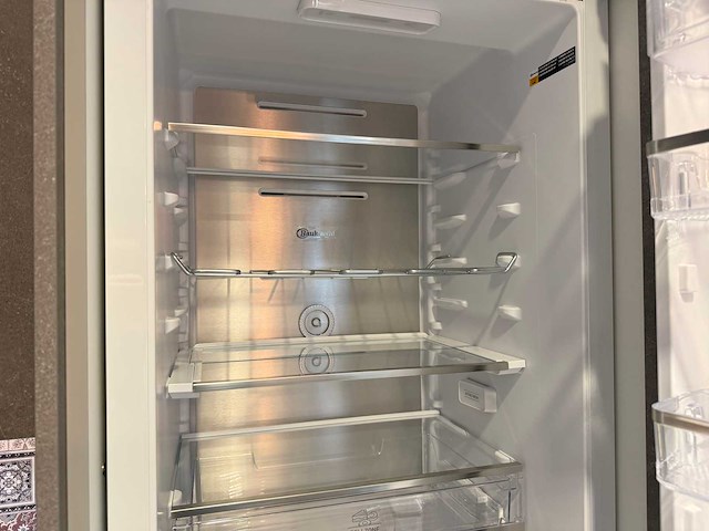 Nobilia - showroomkeuken met bauknecht/elica apparatuur - afbeelding 36 van  43