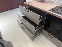 Nobilia - showroomkeuken met bauknecht/elica apparatuur - afbeelding 40 van  43