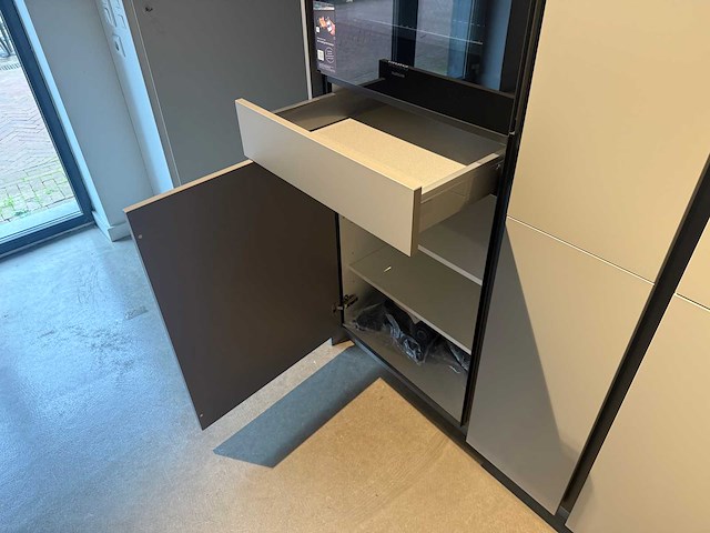 Nobilia - showroomkeuken met bora/siemens apparatuur - afbeelding 7 van  31