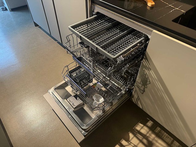 Nobilia - showroomkeuken met bora/siemens apparatuur - afbeelding 20 van  31