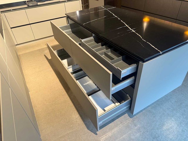 Nobilia - showroomkeuken met bora/siemens apparatuur - afbeelding 26 van  31