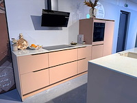 Nobilia - showroomkeuken met bosch apparatuur - afbeelding 8 van  35