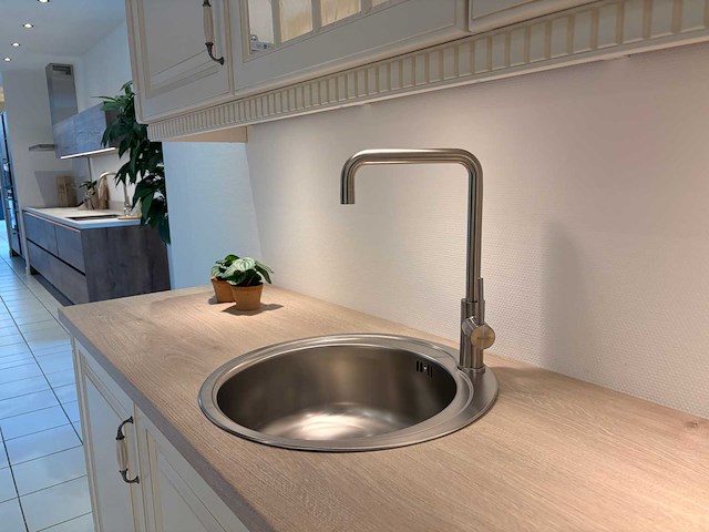 Nobilia - showroomkeuken met faber/m system apparatuur - afbeelding 10 van  36