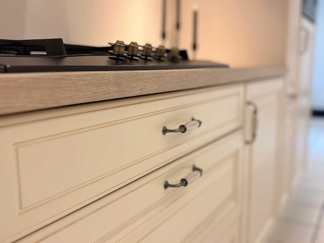 Nobilia - showroomkeuken met faber/m system apparatuur - afbeelding 18 van  36