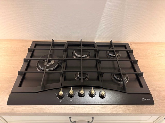 Nobilia - showroomkeuken met faber/m system apparatuur - afbeelding 35 van  36