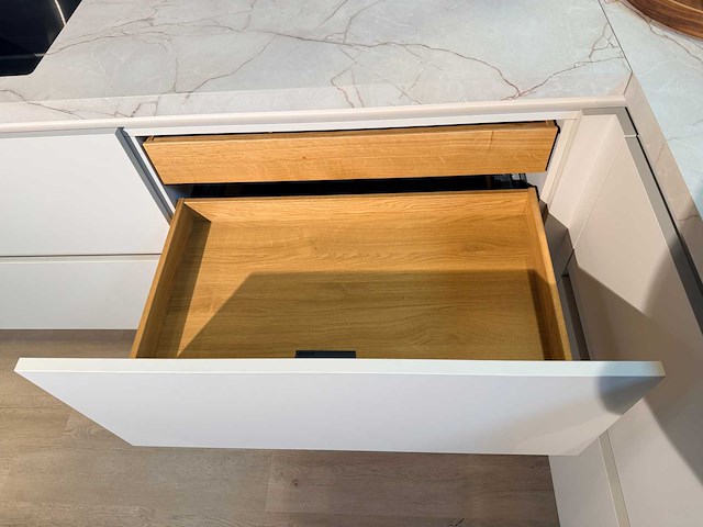 Nobilia - showroomkeuken met frilec apparatuur - afbeelding 28 van  46