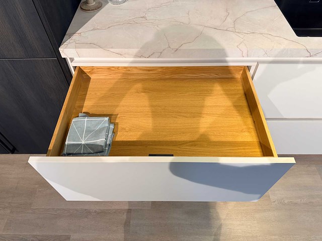 Nobilia - showroomkeuken met frilec apparatuur - afbeelding 17 van  46