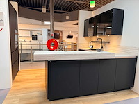 Nobilia - showroomkeuken met neff apparatuur - afbeelding 16 van  22