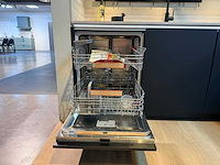 Nobilia - showroomkeuken met neff apparatuur - afbeelding 2 van  39