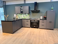 Nobilia - showroomkeuken met pelgrim apparatuur