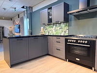 Nobilia - showroomkeuken met pelgrim apparatuur - afbeelding 36 van  37