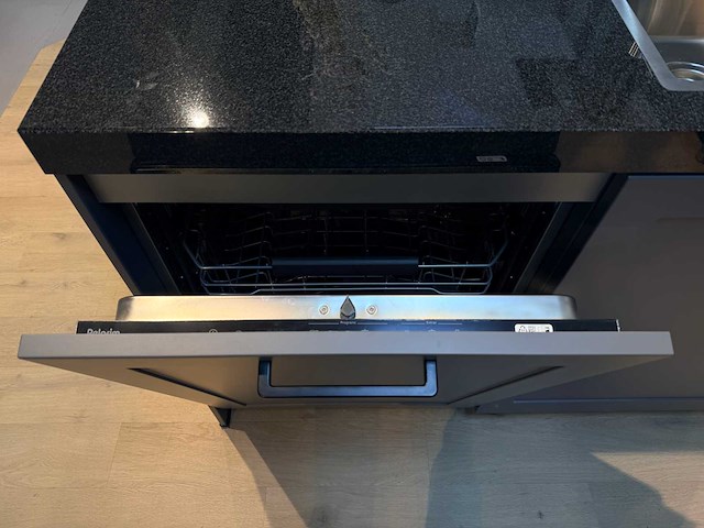 Nobilia - showroomkeuken met pelgrim apparatuur - afbeelding 37 van  37