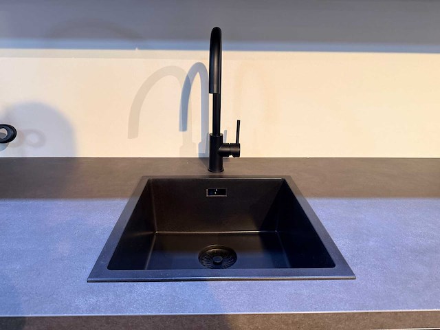 Nobilia - showroomkeuken met pelgrim apparatuur - afbeelding 36 van  37