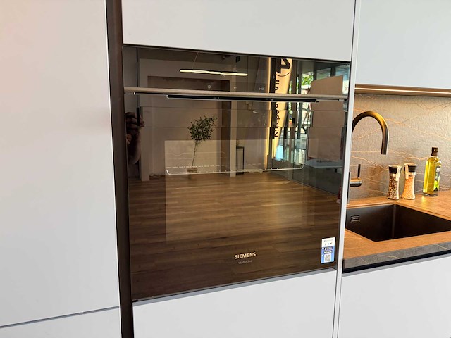 Nobilia - showroomkeuken met siemens studioline apparatuur - afbeelding 32 van  32