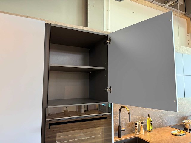 Nobilia - showroomkeuken met siemens studioline apparatuur - afbeelding 31 van  32
