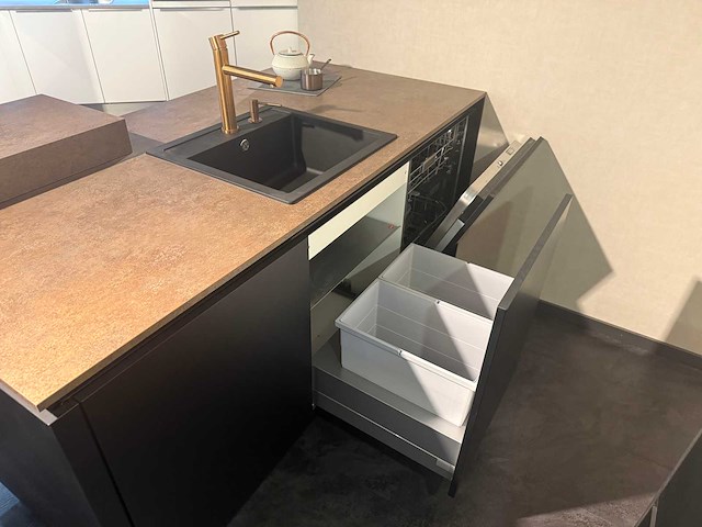 Nobilia - showroomkeuken - afbeelding 25 van  25