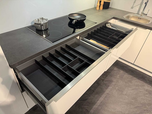 Nobilia - showroomkeuken - afbeelding 2 van  26