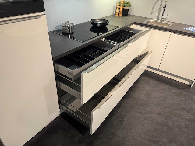 Nobilia - showroomkeuken - afbeelding 26 van  26