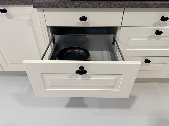 Nobilia - showroomkeuken - afbeelding 9 van  44