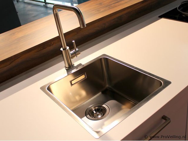 Nobilia 11 eilandkeuken met apparatenwand senso - afbeelding 11 van  32