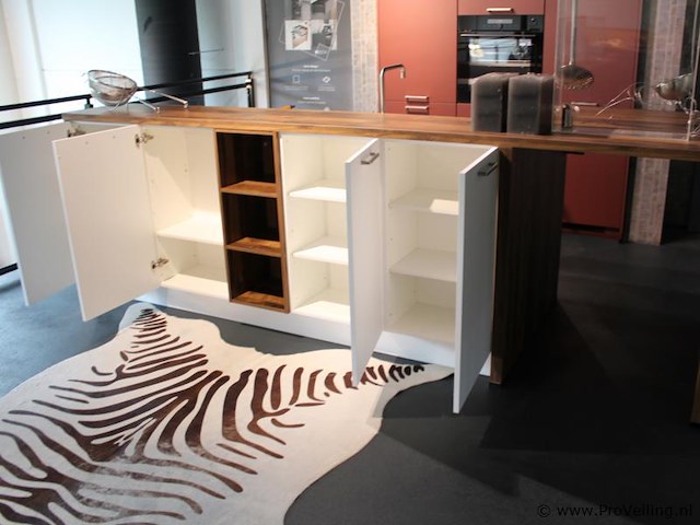 Nobilia 11 eilandkeuken met apparatenwand senso - afbeelding 27 van  32