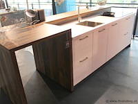Nobilia 11 eilandkeuken met apparatenwand senso - afbeelding 29 van  32