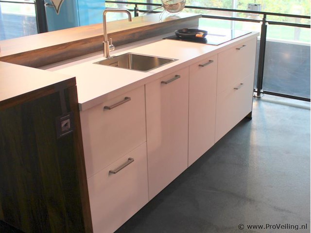 Nobilia 11 eilandkeuken met apparatenwand senso - afbeelding 30 van  32