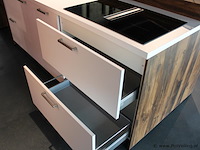 Nobilia 11 eilandkeuken met apparatenwand senso - afbeelding 32 van  32