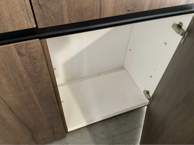 Nobilia alba eikenstructuur keuken greeploze wandopstelling 180cm - afbeelding 11 van  11