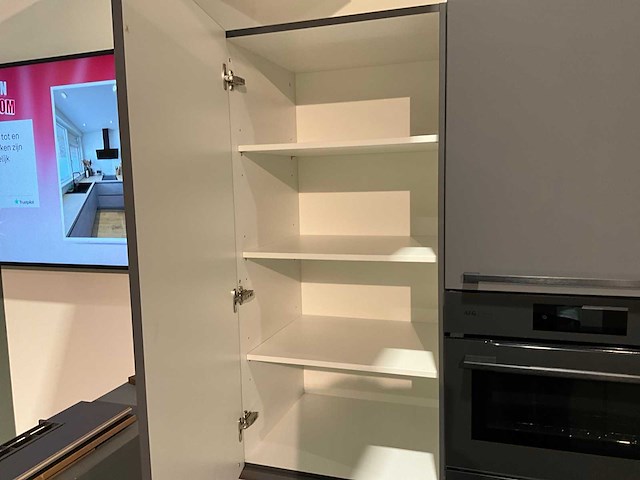 Nobilia cortona keukeneiland met achterwand - afbeelding 28 van  65