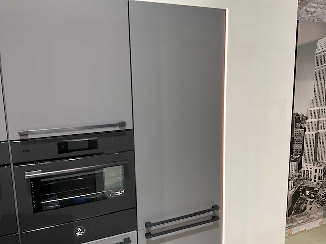 Nobilia cortona keukeneiland met achterwand - afbeelding 46 van  65