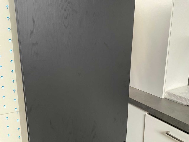 Nobilia decor eiken nero hoge keukenkast - afbeelding 4 van  5